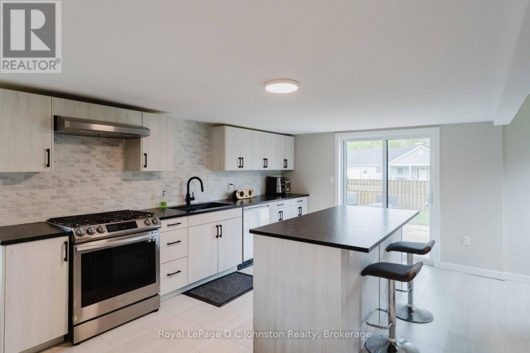 229 EDWARD STREET, Saugeen Shores, Ontario, N0H2L0