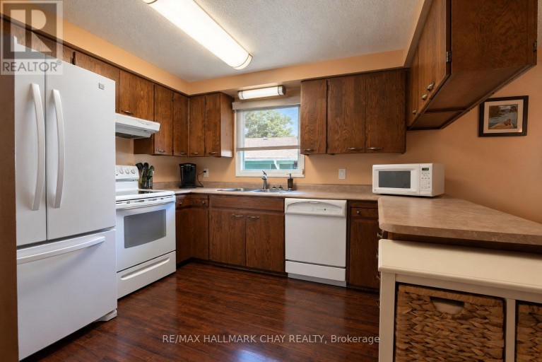 45 TAMARACK DRIVE, Oro-Medonte, Ontario, L0L1T0