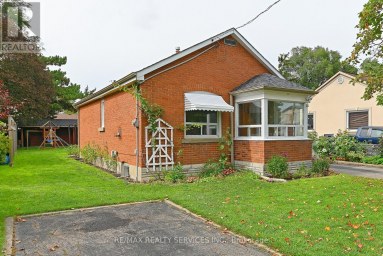 54 WOODWARD AVENUE Brampton (Brampton North) Ontario photo 1