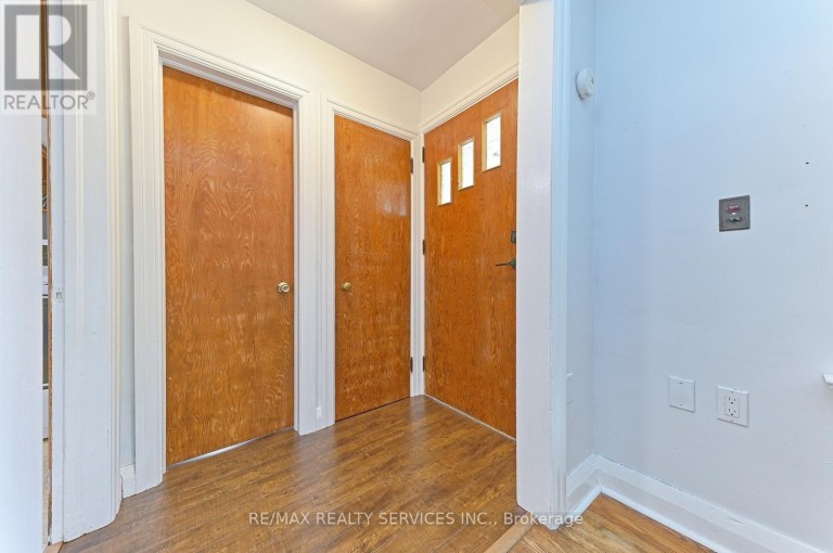 54 WOODWARD AVENUE, Brampton (Brampton North), Ontario, L6V1K4