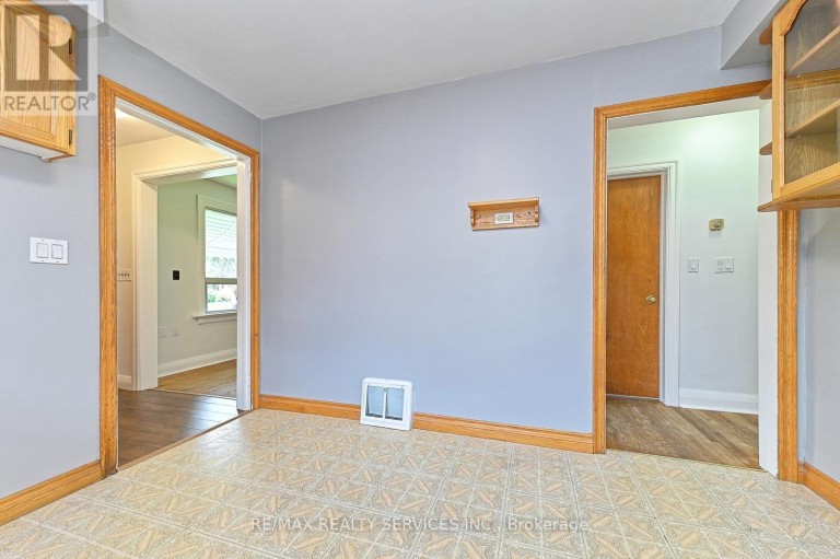 54 WOODWARD AVENUE, Brampton (Brampton North), Ontario, L6V1K4