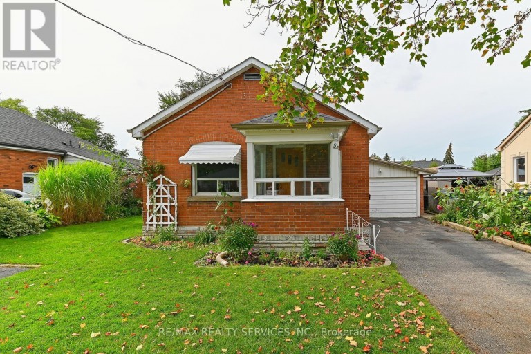 54 WOODWARD AVENUE, Brampton (Brampton North), Ontario, L6V1K4