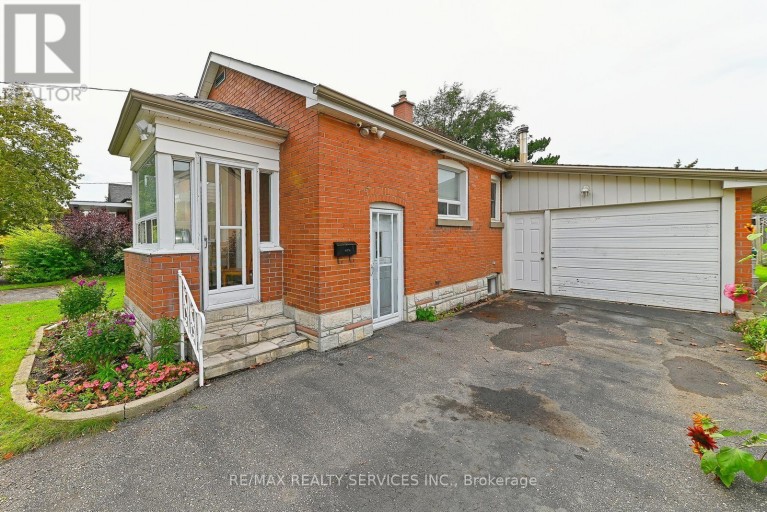 54 WOODWARD AVENUE, Brampton (Brampton North), Ontario, L6V1K4