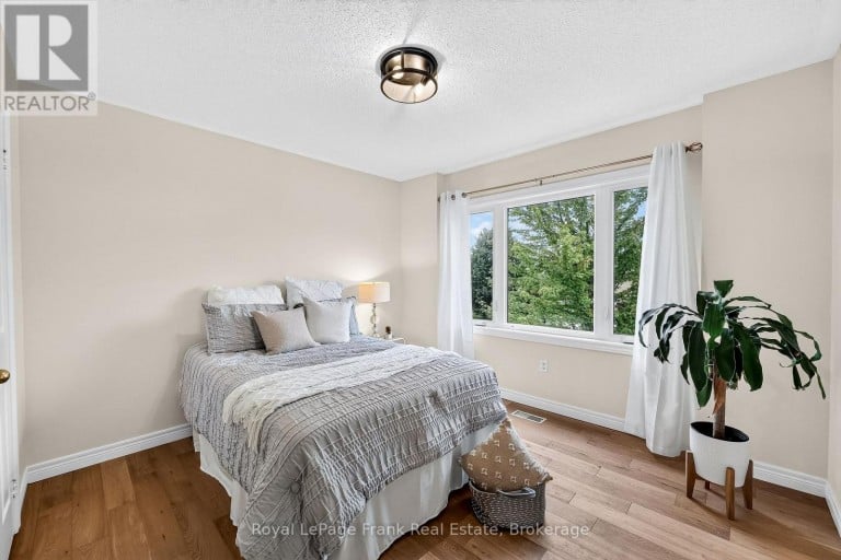 459 VICTORIA STREET, Scugog (Port Perry), Ontario, L9L1V2