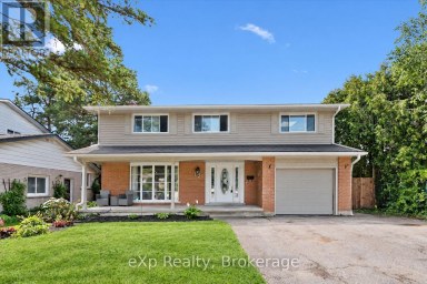 17 CARMINE PLACE Guelph (Victoria North) Ontario photo 1