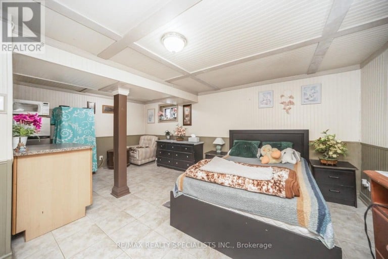144 FLEETWOOD CRESCENT, Brampton (Southgate), Ontario, L6T2E6