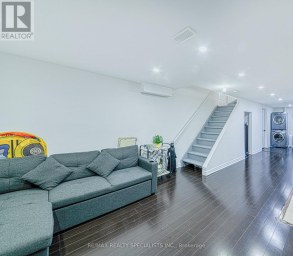35 SOFTNEEDLE AVENUE Brampton (Sandringham-Wellington) Ontario photo 16