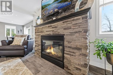 60 - 580381 SIDE ROAD Chatsworth Ontario photo 6
