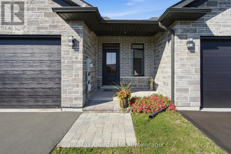 94 RAYCROFT DRIVE, Belleville (Thurlow Ward), Ontario, K8N0R4