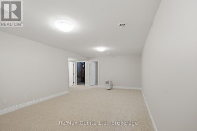 94 RAYCROFT DRIVE Belleville (Thurlow Ward) Ontario photo 20