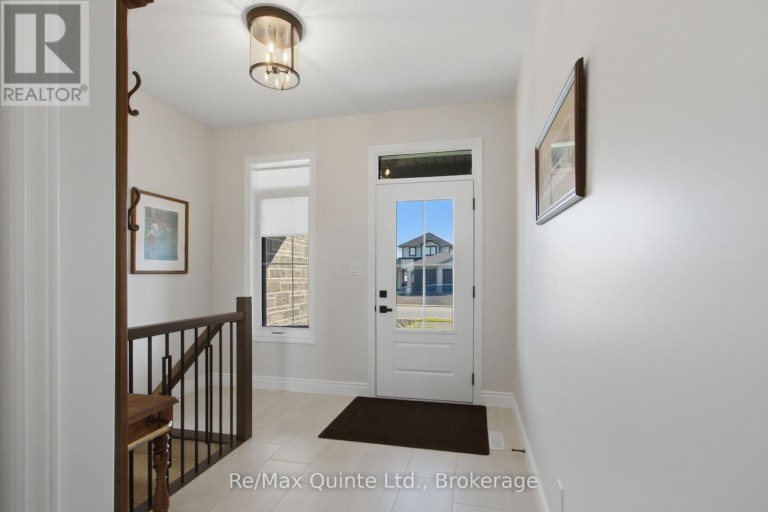 94 RAYCROFT DRIVE, Belleville (Thurlow Ward), Ontario, K8N0R4