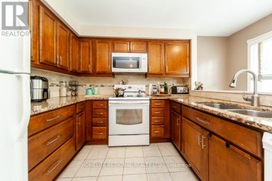 20 ROSEMARIE CRESCENT Whitby (Brooklin) Ontario photo 10