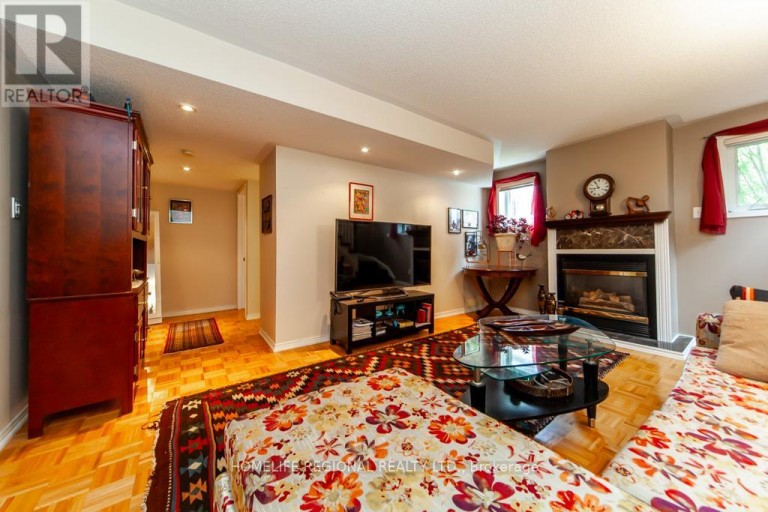 20 ROSEMARIE CRESCENT, Whitby (Brooklin), Ontario, L1M1G6