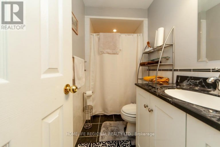 20 ROSEMARIE CRESCENT, Whitby (Brooklin), Ontario, L1M1G6