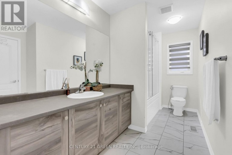 28 MAGDALENA STREET, Hamilton (Stoney Creek), Ontario, L8J0M3