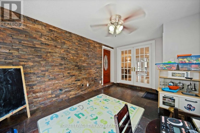 57 WESTCHESTER DRIVE, London North (North A), Ontario, N6G2K6