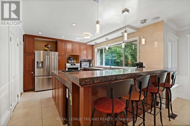 57 WESTCHESTER DRIVE, London North (North A), Ontario, N6G2K6