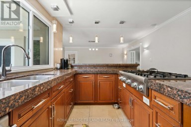 57 WESTCHESTER DRIVE London North (North A) Ontario photo 8