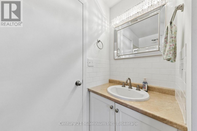 128 PARKLANE CRESCENT, Meaford, Ontario, N4L1A6