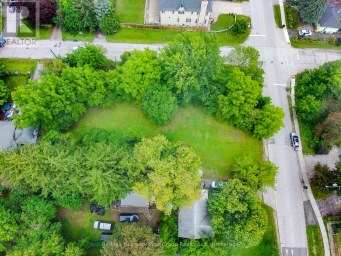 98 EUCLID AVENUE Toronto (Highland Creek) Ontario photo 2