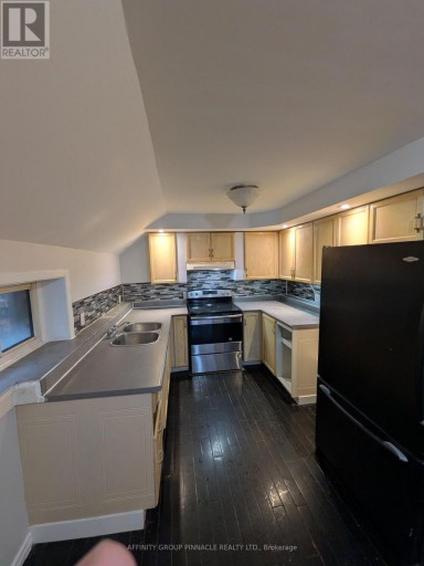 12 RUSSELL STREET W, Kawartha Lakes (Lindsay), Ontario, K9V2W6