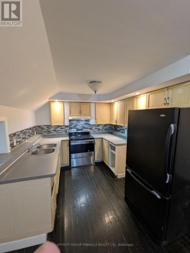 12 RUSSELL STREET W, Kawartha Lakes (Lindsay), Ontario, K9V2W6