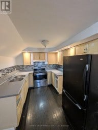 12 RUSSELL STREET W Kawartha Lakes (Lindsay) Ontario photo 3