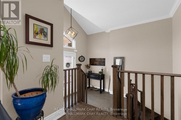 21 RUBY RIDGE, Oro-Medonte (Sugarbush), Ontario, L0L2E0
