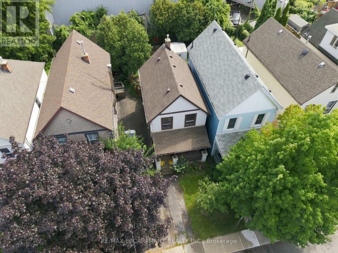 26 NIAGARA STREET, Hamilton (Industrial Sector), Ontario, L8L6A2