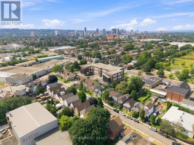 26 NIAGARA STREET, Hamilton (Industrial Sector), Ontario, L8L6A2
