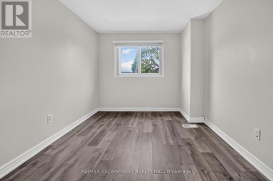 3 - 132 LOCK STREET W Haldimand (Dunnville) Ontario photo 18