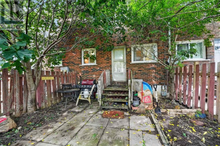 3 - 132 LOCK STREET W, Haldimand (Dunnville), Ontario, N1A1T9