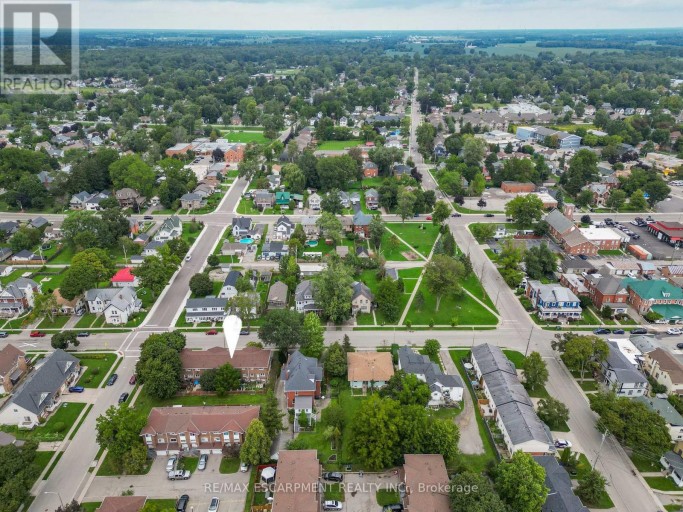 3 - 132 LOCK STREET W, Haldimand (Dunnville), Ontario, N1A1T9