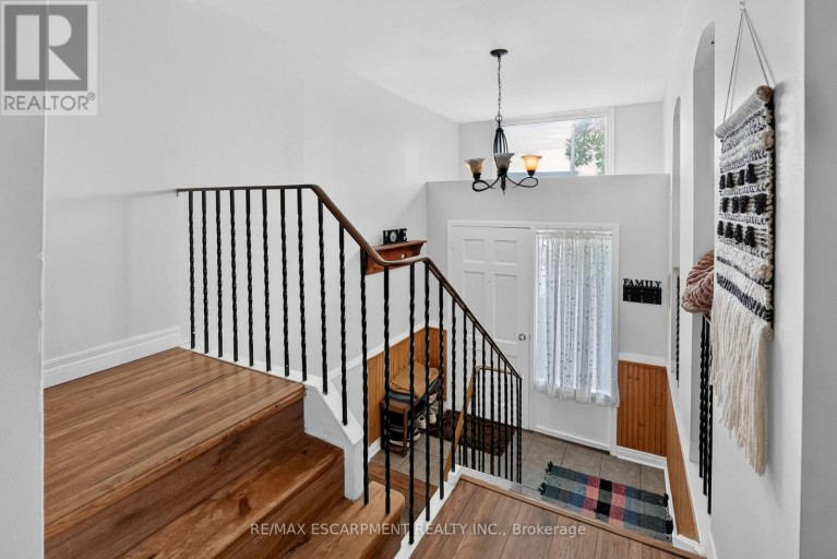 3 - 132 LOCK STREET W, Haldimand (Dunnville), Ontario, N1A1T9