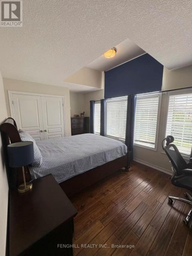 127 VINTON ROAD, Hamilton (Meadowlands), Ontario, L9K0G7