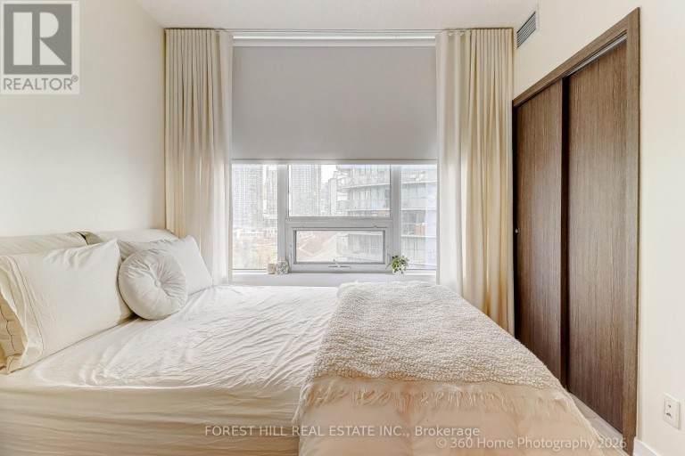 1215 - 17 BATHURST STREET, Toronto (Waterfront Communities), Ontario, M5V0N1