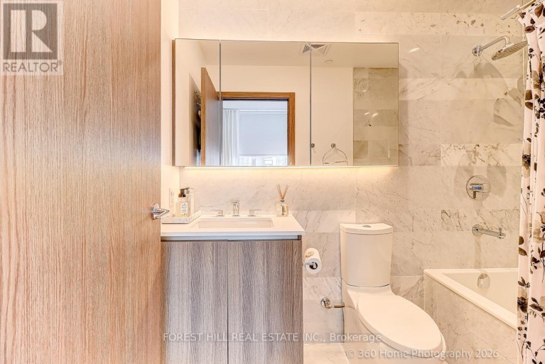 1215 - 17 BATHURST STREET, Toronto (Waterfront Communities), Ontario, M5V0N1
