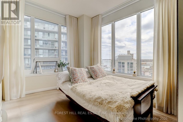 1215 - 17 BATHURST STREET, Toronto (Waterfront Communities), Ontario, M5V0N1