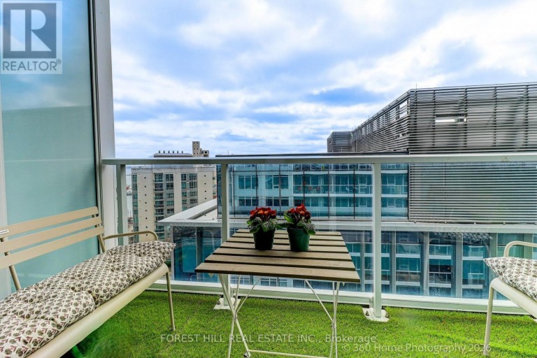 1215 - 17 BATHURST STREET, Toronto (Waterfront Communities), Ontario, M5V0N1