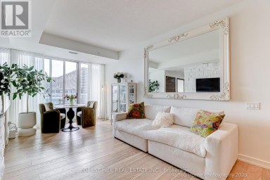 1215 - 17 BATHURST STREET Toronto (Waterfront Communities) Ontario photo 3