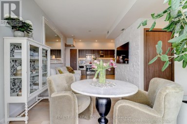 1215 - 17 BATHURST STREET Toronto (Waterfront Communities) Ontario photo 4