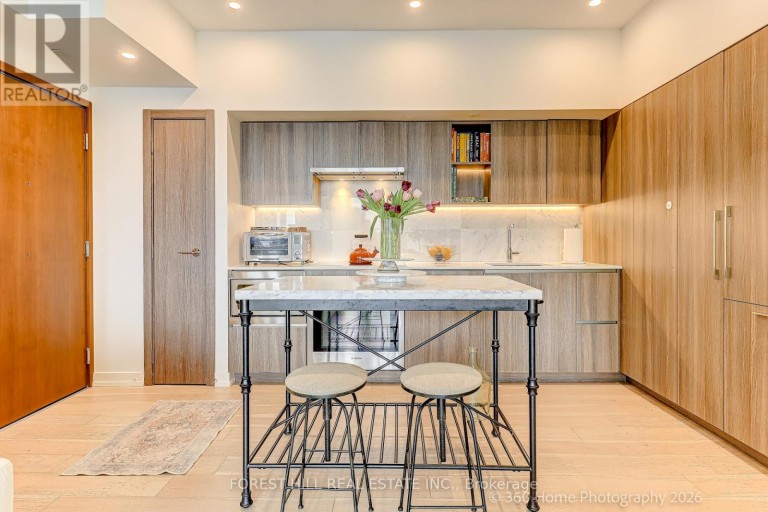1215 - 17 BATHURST STREET, Toronto (Waterfront Communities), Ontario, M5V0N1