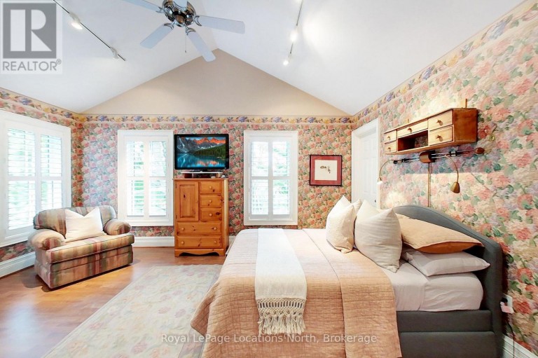 40 ALICE STREET E, Blue Mountains, Ontario, N0H2P0