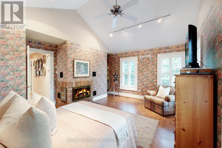 40 ALICE STREET E, Blue Mountains, Ontario, N0H2P0