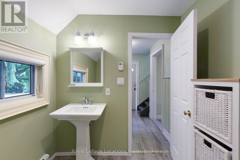 40 ALICE STREET E, Blue Mountains, Ontario, N0H2P0