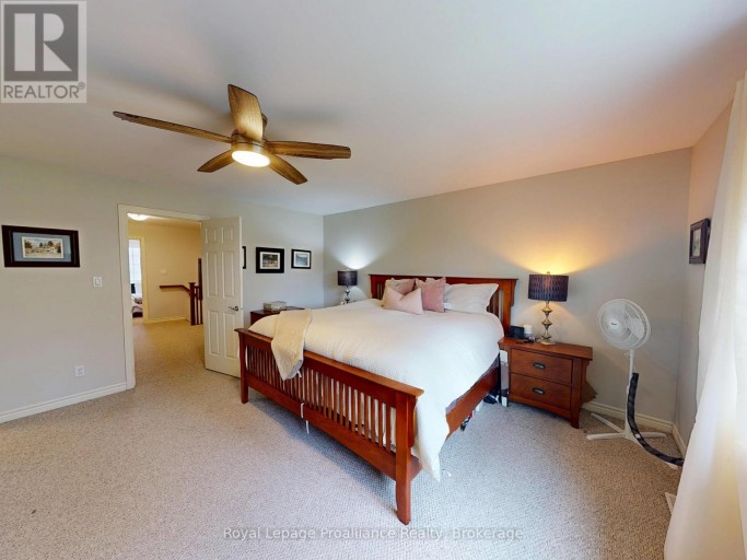 33 - 194 HAIG ROAD, Belleville (Belleville Ward), Ontario, K8N0A8