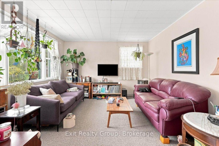 465 DUNDAS STREET W, Belleville (Belleville Ward), Ontario, K8P1B6