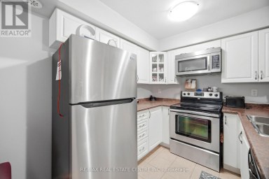 2 - 153 ISAAC DEVINS BOULEVARD Toronto (Humberlea-Pelmo Park) Ontario photo 14
