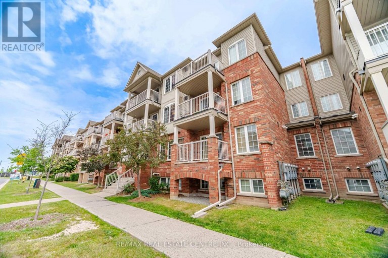 2 - 153 ISAAC DEVINS BOULEVARD, Toronto (Humberlea-Pelmo Park), Ontario, M9M0C5