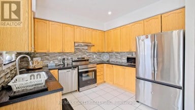 29 ABBOTSBURY DRIVE Brampton (Credit Valley) Ontario photo 12